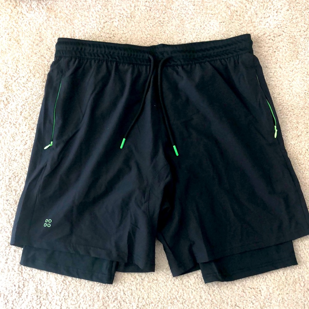 GRAND AC running short with liner